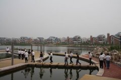 我公司中层领导参观别墅项目雅仕方舟