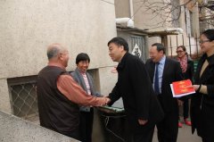 我公司领导春节前夕走访慰问困难职工